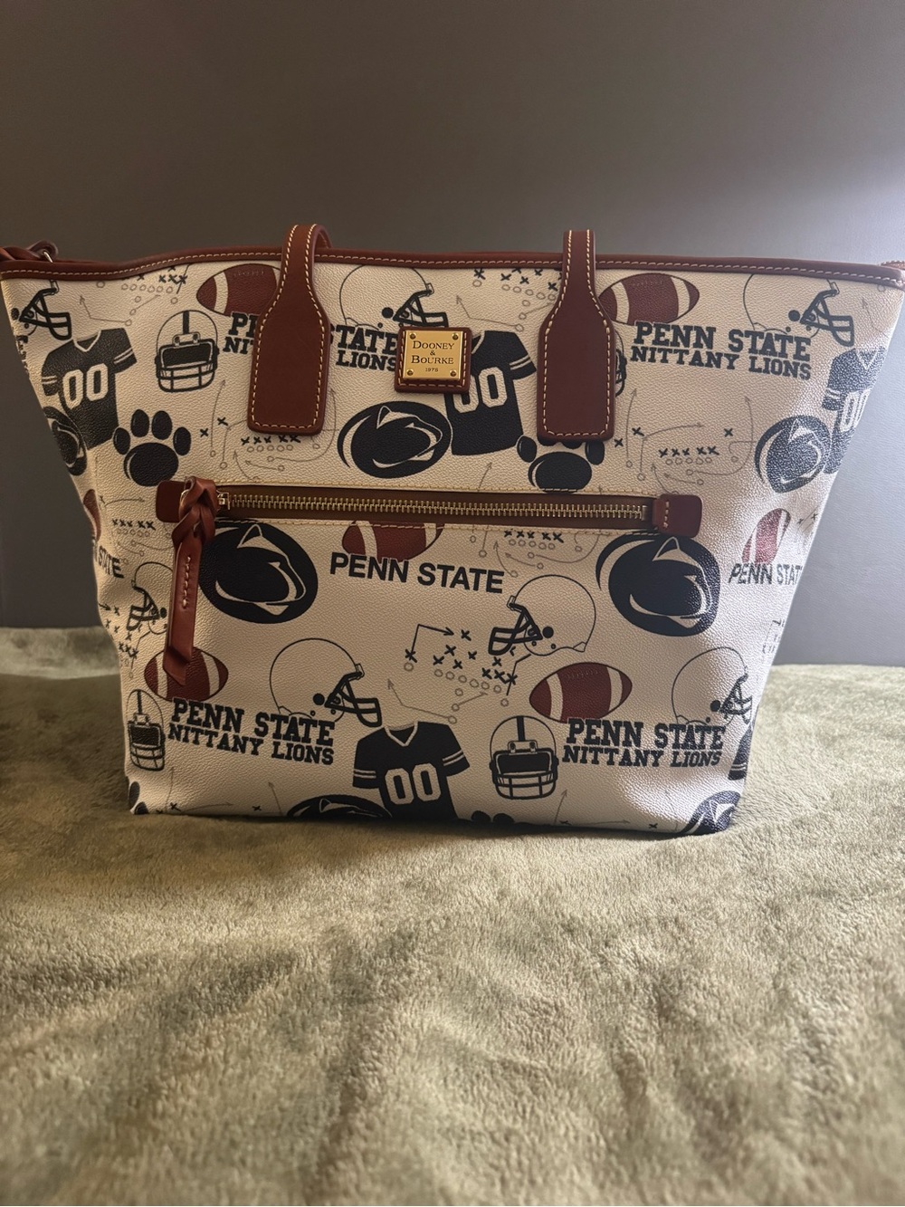 NWT! Dooney & Bourke Penn State Canvas Tote in White and Brown Trim